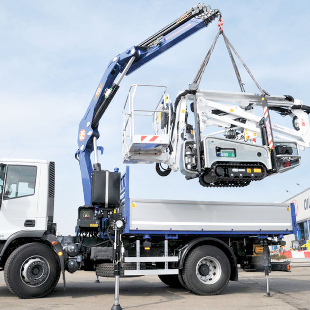 pm-truck-mounted-cranes-03.jpg